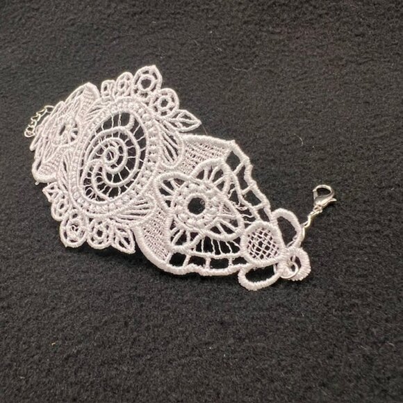 Homemade White Lace Bracelet With Silver Hardware - Picture 3 of 7